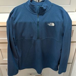EUC North Face Fleece zippered fleece pullover in Men’s Medium